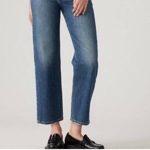 Levi’s Premium Ribcage Straight Ankle Jeans